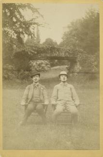 photographie de Théo Van Rysselberghe, à droite, et Georges Lemmen [?]