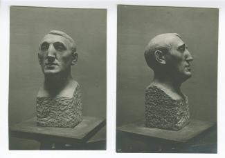 photographie du buste sculpté en pierre de Théo Van Rysselberghe par Maria Petrie (1911), sur une sellette