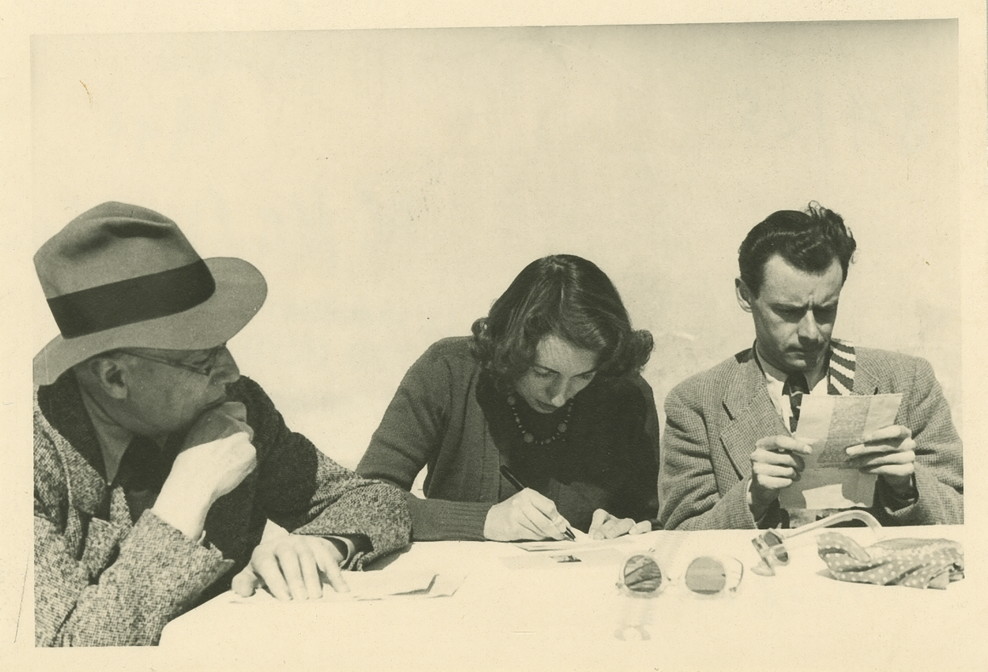 Gide, Catherine et Jean Lambert en 1947