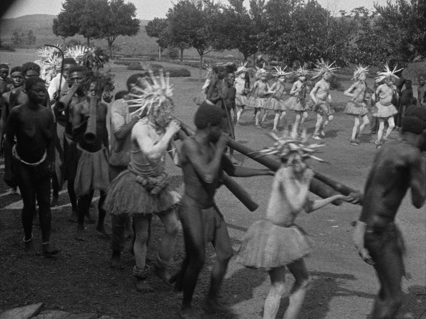 Images du film Voyage au Congo