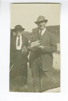 photographie d’André Gide et Maria Van Rysselberghe, au bord de la Moselle, le 14 août 1921
