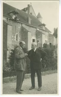 photographie d’André Gide, fumant, et Léon Brunschvicg, août 1926