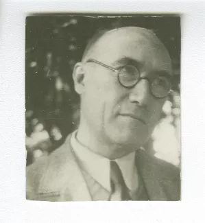 photographie d’André Gide, fumant, août 1929