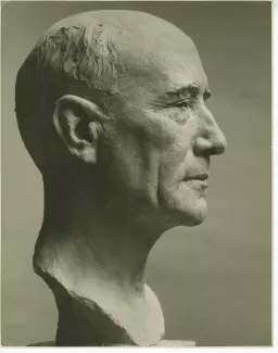 photographie du buste en argile d'André Gide par le sculpteur américain Jo Davidson (1931), de profil