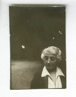 portrait photographique de Maria Van Rysselberghe, aux décades de Pontigny, août 1928