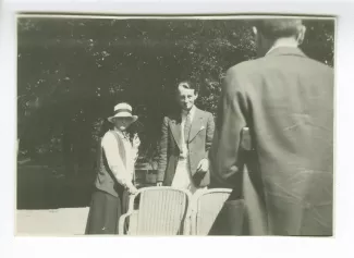 photographie de Maria Van Rysselberghe et André Malraux, aux décades de Pontigny, août 1929