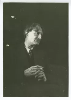 photographie d'Henri Barbusse au 1er Congrès international des écrivains pour la défense de la culture, salle de la Mutualité, 21-25 juin 1935