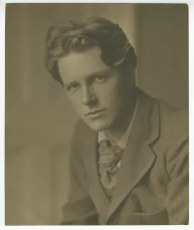 portrait photographique en buste de Rupert Brooke