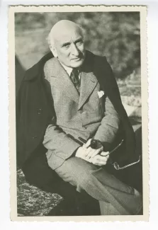 portrait photographique de Jacques Copeau, à l'abbaye de Solesmes