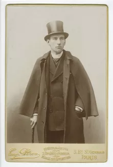portrait photographique de Félix Fénéon, avec haut de forme