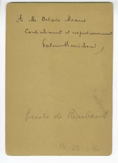 photographie du buste sculpté d'Arthur Rimbaud par Paterne Berrichon (1901)