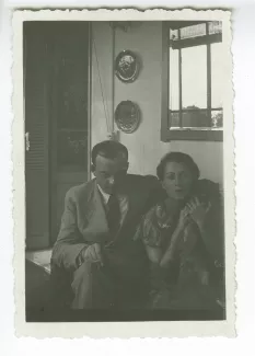 photographie d'Antoine de Saint-Exupéry et Consuelo de Saint-Exupéry, à la villa El Mirador, printemps 1931