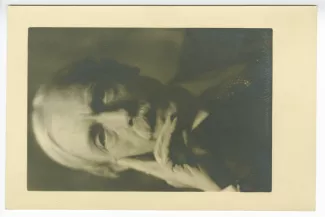 portrait photographique en buste de Paul Valéry