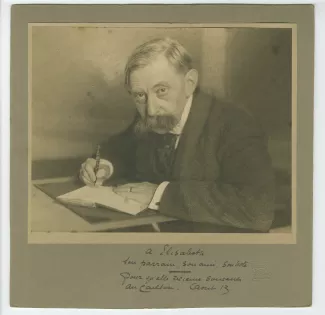 portrait photographique d'Émile Verhaeren, écrivant, lors d'une série de conférences en Allemagne